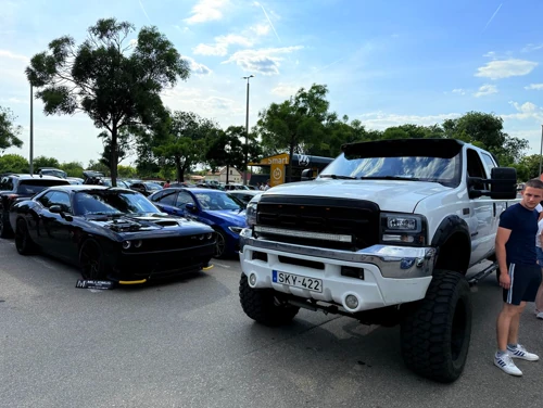 Dodge Challenger a MILLIOMUS találkozón