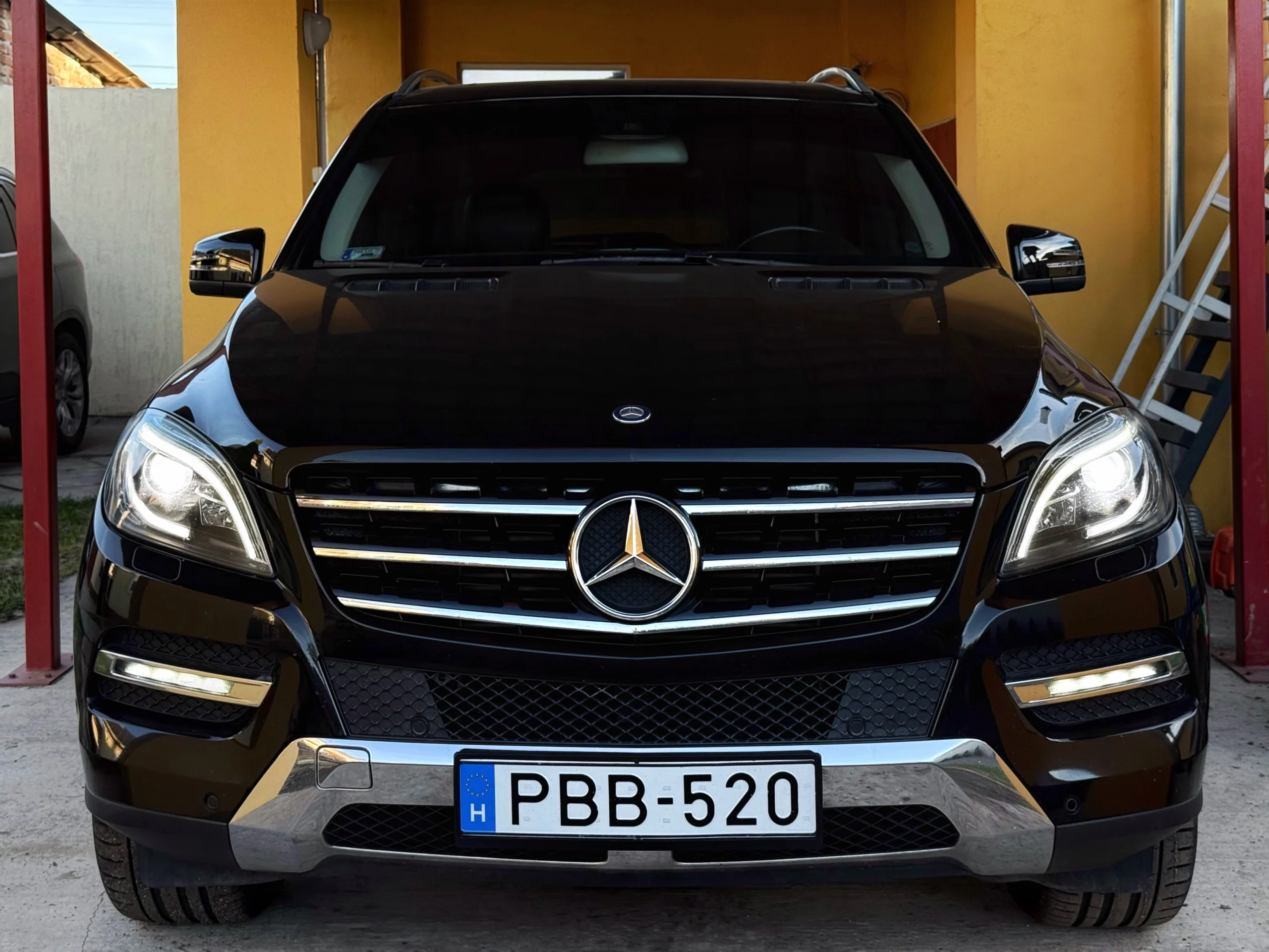 Mercedes-Benz ML Masszázsülések 3,5T Horog