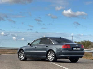 AUDI A8 LLMIMG_8566