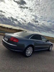 AUDI A8 LLMIMG_8573