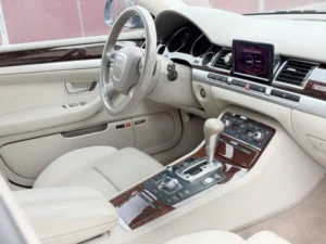 AUDI A8 LLMIMG_8560