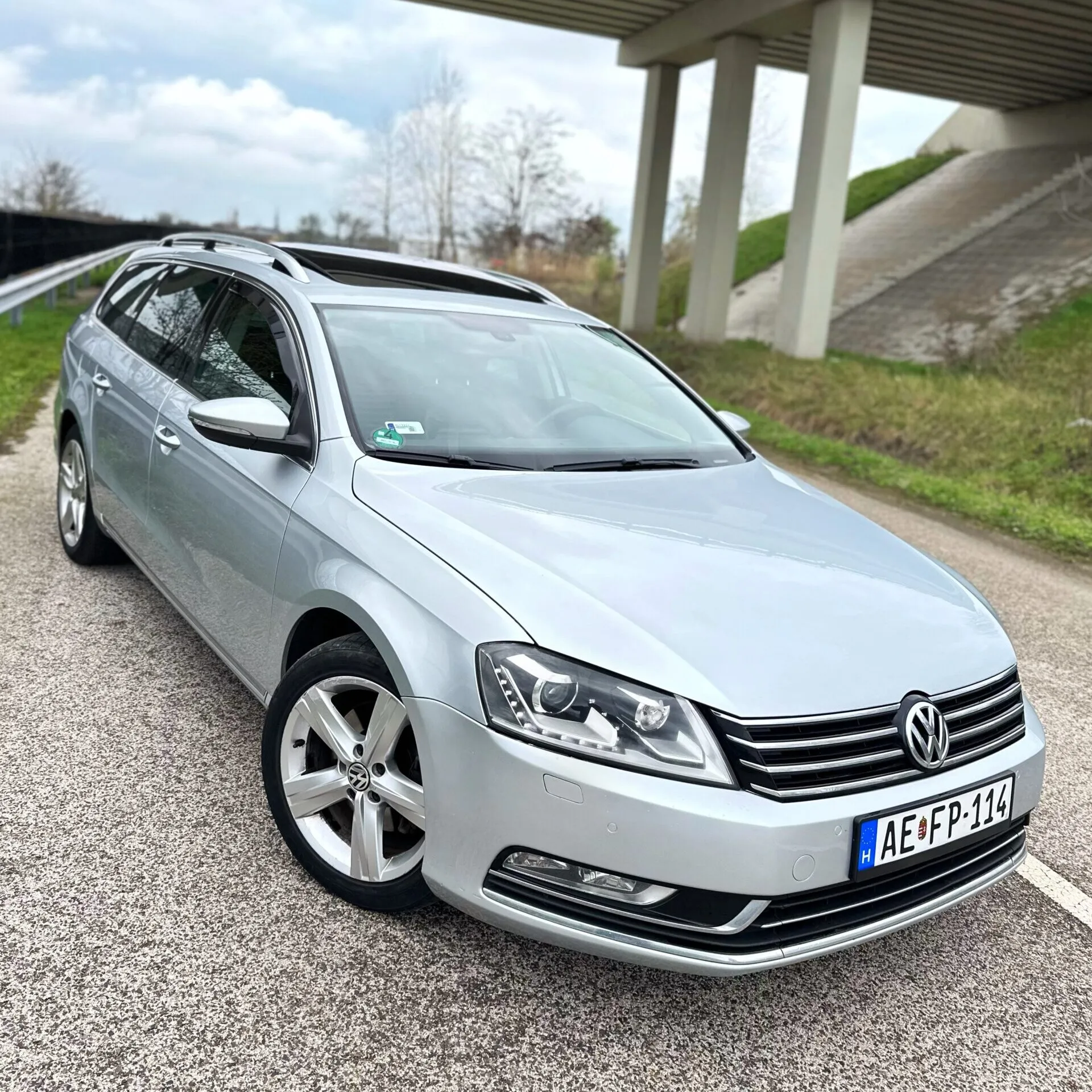 VW Passat B7 2.0CrTdi HighLine Bőr, Pantető, Horog