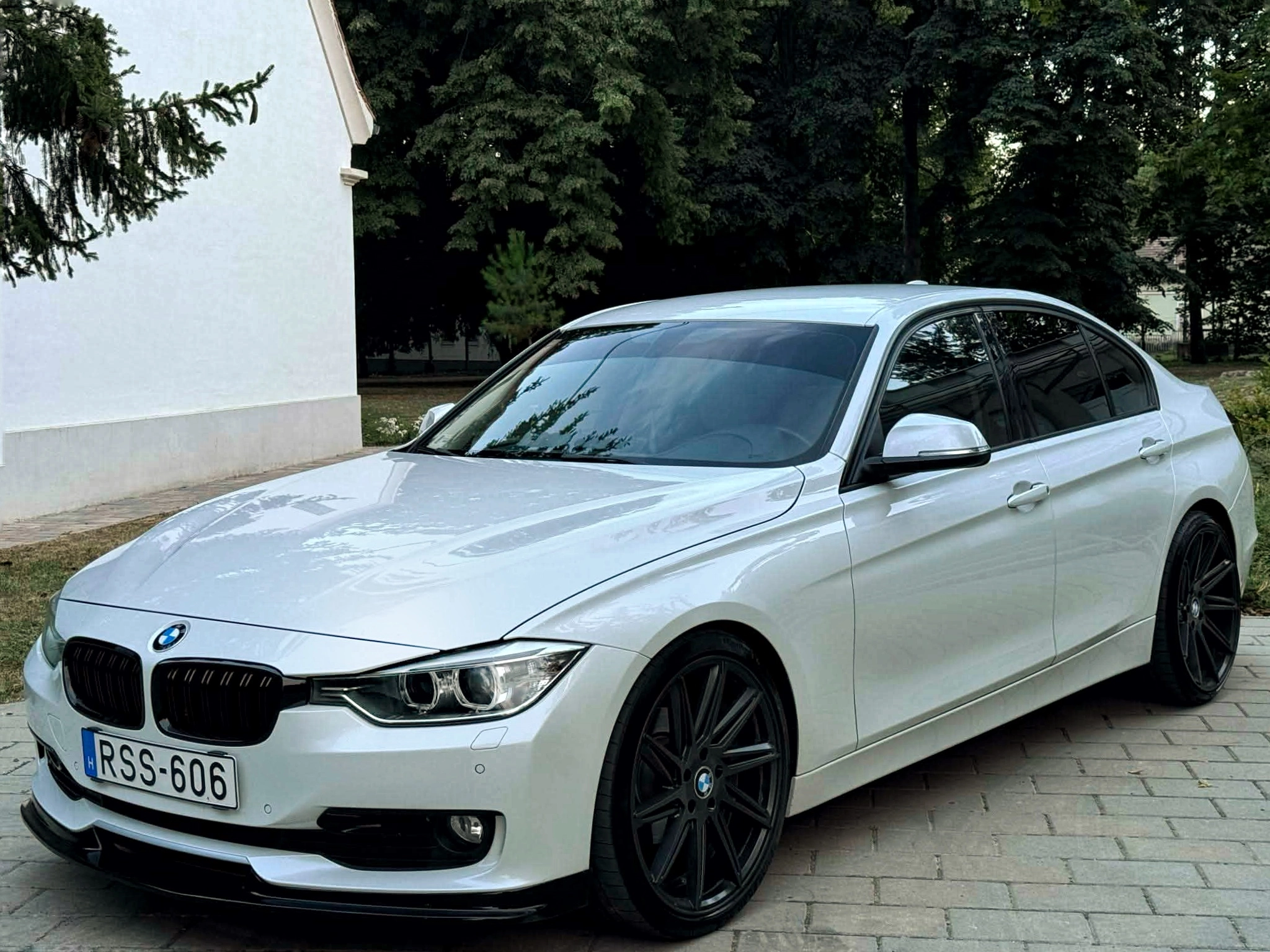 BMW 320d F30