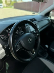 SKODA FABIA 2016 AAHK (12)