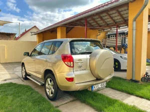 TOYOTA RAV4 KVL (1)