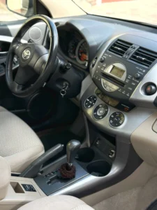 TOYOTA RAV4 KVL (8)