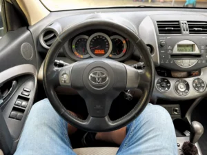 TOYOTA RAV4 KVL (9)