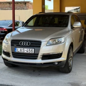 Audi Q7 LAS (3)