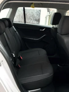 Skoda Rapid 2015-4 (4)