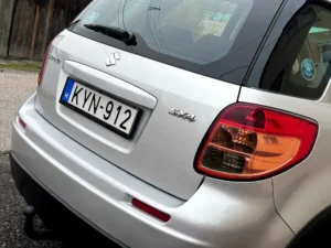 SUZUKI SX4 (10)