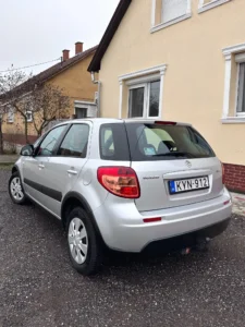 SUZUKI SX4 (3)