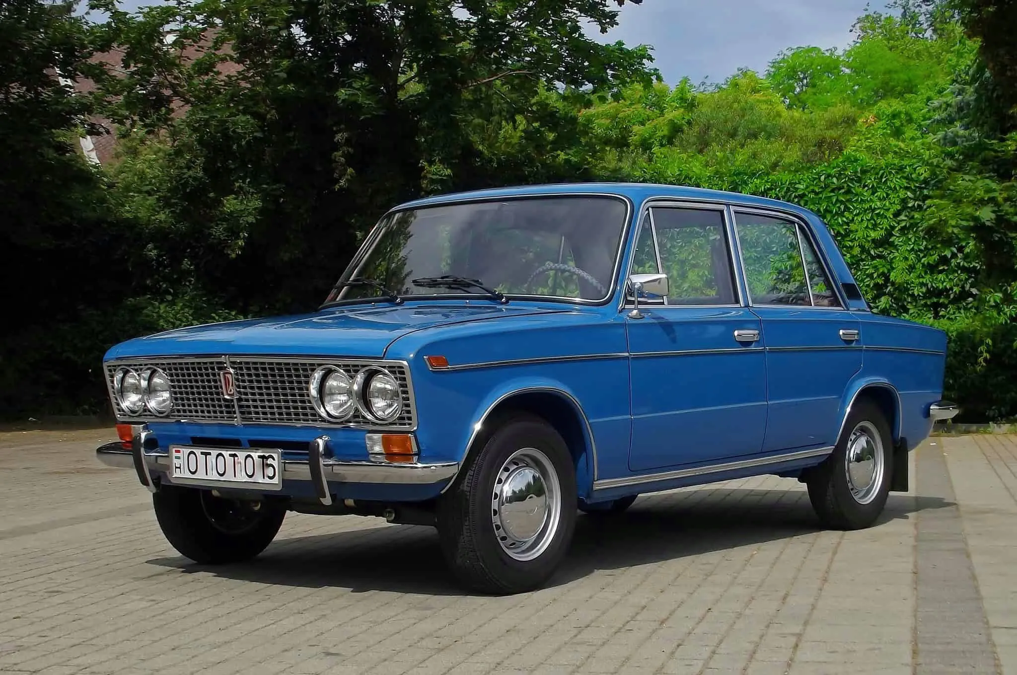 Lada 2103 (1977)