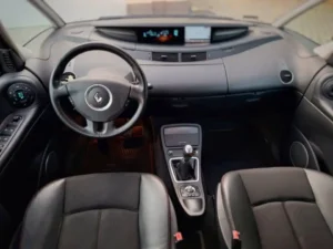Renault Grand Escape (9)